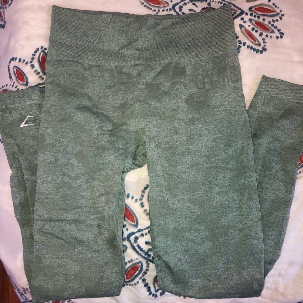 GYMSHARK HIGHWAISTED CAMO  SEAMLESS LEGGINGS